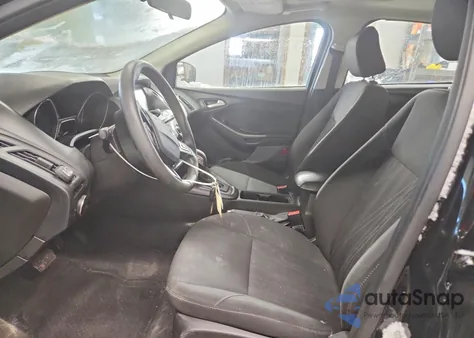 2017 Ford Focus Sel z USA, uszkodzony, nr VIN 1FADP3H24HL225350